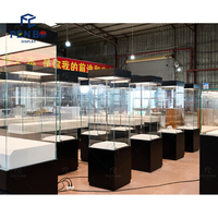 Vitrine de présentation de bijoux minimalistes pour musée, présentoirs d'exposition pour musée