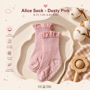 Calcetines elásticos de color rosa polvoriento con tela suave, transpirables y con soporte flexible que mantienen los pies pequeños cómodos en todo momento. - Product Image 5