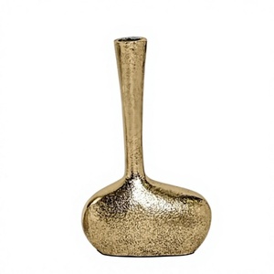Jarrón de mesa moderno hecho a mano, personalizable, de aluminio fundido, con acabado texturizado en tono dorado, jarrón decorativo de metal. - Product Image 1