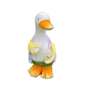 Neues Produkt Led Duck Light Kreative Cartoon Simulation Ente Lebensgröße Harz Tiere Harz Enten