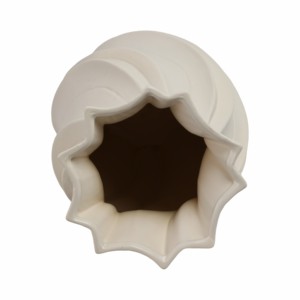 Vaso in ceramica con design scultoreo a spirale per l'arredamento del soggiorno - Product Image 6
