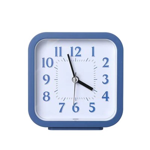 <span class=keywords><strong>Horloge</strong></span> de bureau simple de style nordique <span class=keywords><strong>en</strong></span> gros, silencieuse, à secondes sautantes, petite <span class=keywords><strong>horloge</strong></span> d'alarme <span class=keywords><strong>pour</strong></span> étudiants, personnalisable - Product Image 1