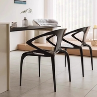 Chaise de salle à manger en plexiglas moderne, transparente et colorée, personnalisable, nouvelle arrivée de l'entreprise Yageli pour l'ameublement de la maison