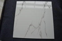 Carreaux de sol en céramique de marbre blanc cristallin turc de conception moderne 60x60, vitrifiés, super blancs, sur mesure