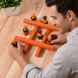 Jeu de Tic Tac Toe en bois fait main avec figurines de dessins animés, plateau marron, style artisanal vintage, finition polie, décoration d'intérieur, jouet - Product Image 1