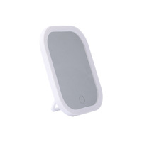 Petit miroir de maquillage portable pour filles, cadre en métal durable, support avec lumière LED tactile, design transfrontalier, utilisation sur le bureau