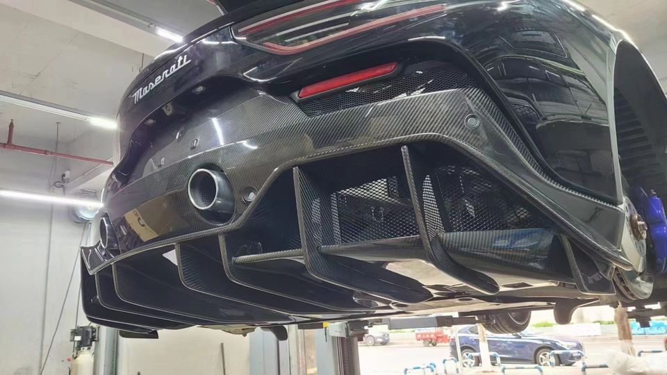 Runde Dry Carbon Fiber for Maserati MC20 Upgrade Seven Design Body Kit ...