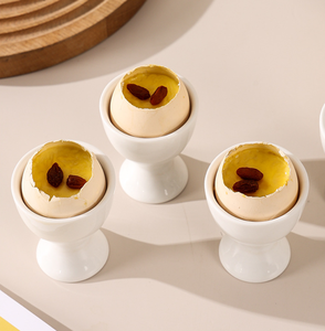 Porte-œuf en céramique blanche de style européen moderne, sur pied haut, pour table, écologique, créatif, également support à bougie décoratif - Product Image 6