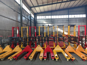 Apilador de elevación de carga automática pequeño SYNGE 500kg 1000kg apilador de carga automática portátil semieléctrico - Product Image 6