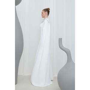 Vestido de Noche Formal de Manga Larga con Adornos de Piedras Color Crudo para Mujer, Marca Puane, para Ocasiones Especiales y Fiestas - Product Image 3