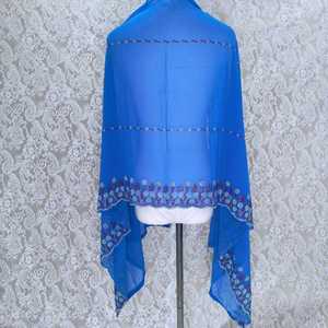 Vente en gros de foulards hijab en mousseline africaine à motifs floraux colorés, écharpes ethniques musulmanes, <span class=keywords><strong>prix</strong></span> d'usine, mousseline bulle - Product Image 6