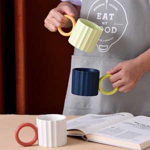 Haute apparence ins style tasse niche design sens tasse cadeau boîte créative tasse à eau contraste de couleur tasse à café - Product Image 5