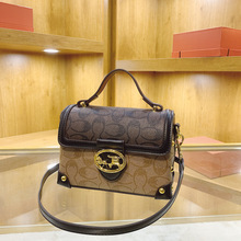 <span class=keywords><strong>Sac</strong></span> à <span class=keywords><strong>main</strong></span> pour femme à imprimé vintage français - Design carré de petite taille - Utilisation multifonctionnelle - Convient pour un usage quotidien - Product Image 2