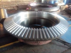 Proveedor de Coronas Dentadas, Corona Dentada Helicoidal de Hierro Fundido OEM para Maquinaria Agrícola - Product Image 2