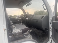 Camion Compacteur de Déchets d'Occasion Euro 3 Dongfeng 4X2 avec Boîte de Vitesses Manuelle, Moteur Diesel, Télécommande, Bac à Déchets 10-12m, Exportation