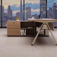 Ensemble de bureau et chaise de direction moderne avec armoire latérale, design en bois en forme de L pour le travail de bureau