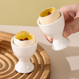 Porta Huevos de Cerámica Blanco Puro Estilo Nórdico Minimalista, Soporte Creativo para Huevos, Mini Plato Elevado, Apto para Lavavajillas, Retención de Calor - Product Image 4