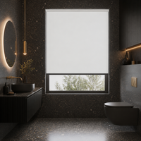 Stores à enroulement contemporains personnalisables en tissu, couleur sur mesure, sans cordon, filtrant la lumière du jour et offrant une protection UV pour baies vitrées