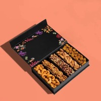 Luxe, op maat gemaakte, magnetische papieren doos voor snoep, gedroogd fruit en noten.