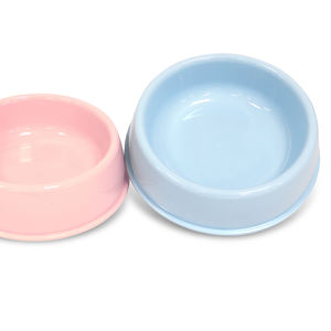 Mini Tazón Portátil de Plástico con Diseño Redondeado y Sólido, Ecológico, para Uso en Interiores/Exteriores para Perros, Medidas: 13.5cm de Diámetro, 10.5cm de Boca - Product Image 5