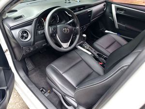 Toyota Corolla 1.2T GL-i automatique turbocompressée 5 places, conduite à gauche, voiture d'occasion abordable, 2017 - Product Image 2