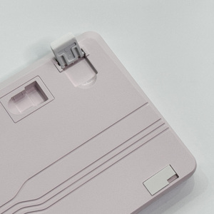 Nuevo Teclado Mecánico Inalámbrico USB Mini, Ergonómico, con Teclas Retro Intercambiables, Retroiluminación LED, para PC y Oficina, Intercambiable en Caliente - Product Image 4