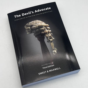 Libro de Encuadernación perfecta Novela del abogado del diablo fabricado en China Material de papel de arte bueno para la venta - Product Image 1