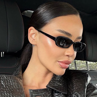Lunettes de soleil rétro rectangulaires étroites pour femmes, petite monture, protection UV400, style chic années 90, vente en gros, logo personnalisé