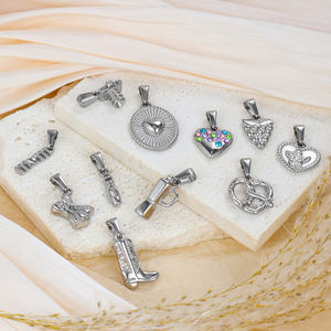 <span class=keywords><strong>Corset</strong></span> étanche Pendentif <span class=keywords><strong>Bustier</strong></span> Personnalisé DIY 18K Plaqué Or Acier Inoxydable Ange Coeur Charme Femmes Hommes Collier Bijoux - Product Image 3