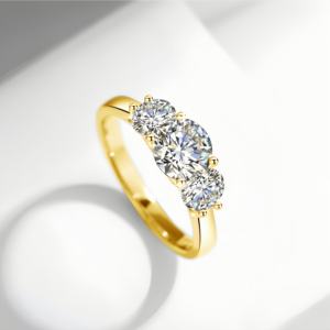 Fabricante <span class=keywords><strong>de</strong></span> Joyería <span class=keywords><strong>de</strong></span> Oro Relleno Anillos <span class=keywords><strong>de</strong></span> Compromiso para Mujer con 3 Diamantes <span class=keywords><strong>de</strong></span> Moissanita Bañados en Oro <span class=keywords><strong>de</strong></span> 14K - Product Image 3