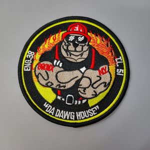 工場販売 アイロン接着織布バッジ 熱プレス刺繍ワッペン 衣類用 カスタム刺繍ワッペン - Product Image 2