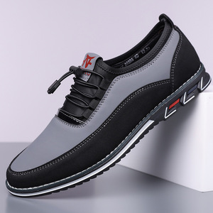 Mocassins à enfiler pour hommes, bout rond, bande élastique, semelle extérieure en caoutchouc respirant, doublure en PU, couleur unie, chaussures décontractées, tailles 48, 50, 53 - Product Image 1