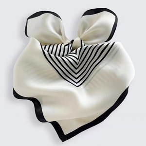 Pañuelo Cuadrado Elegante de Seda Real con Rayas Geométricas para Mujer, Primavera-Verano, Regalo de Alta Gama, Venta al Por Mayor - Product Image 4