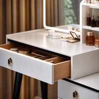 Ensemble de coiffeuse moderne et personnalisable en bois blanc avec miroir éclairé et tiroirs de rangement, mobilier de chambre d'hôtel