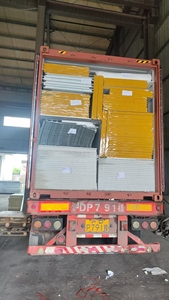 Negozio Modulare a Due Piani in Container Colorato, Caffetteria Prefabbricata Personalizzata, Chiosco Pop-Up per Centro Commerciale, Villa Prefabbricata per Soggiorni - Product Image 6