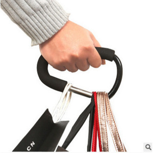 Mosquetón de aleación de aluminio de 16x10 cm y 14x8 cm con agarre de goma para carrito de compras y uso en exteriores - Product Image 3