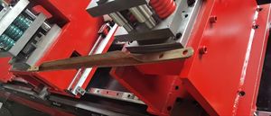 Machine de poinçonnage hydraulique automatique CNC à grande vitesse, double <span class=keywords><strong>t</strong></span>ête, traitement simultané, pour étais <span class=keywords><strong>en</strong></span> acier, échafaudages - Product Image 2