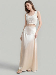 Jupe longue droite ample en satin, style européen et américain, collection automne 2026, vêtements pour femmes - Product Image 5