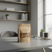 Sachet d'emballage alimentaire personnalisé en papier kraft imprimé avec fenêtre et fermeture éclair pour noix, fruits secs et snacks