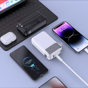 Power Bank Portatile da 10000mAh Essenziale per Viaggi, Adattatore AC ad Alta Velocità 3A con 4 Uscite 22.5W, Power Bank da 20000mAh con Cavi Integrati - Product Image 5