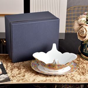 Plato de Cena Clásico de Porcelana Fina Dorada de Lujo, Ecológico, Apto para Lavavajillas y Microondas, Ideal para Bodas - Product Image 2