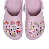 Charmes de chaussures en acrylique avec des mots mignons et adorables, vente en gros de décorations de chaussures, épingles pour chaussures sabots