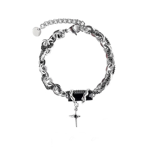 Bracciale da uomo in acciaio inossidabile anti-ossidazione - Catena delicata con ciondolo quadrato in zircone, gioiello impermeabile - Product Image 1