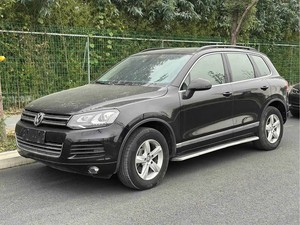 Volkswagen <span class=keywords><strong>Touareg</strong></span> SUV 2014 Usata, Guida a Sinistra, Cambio Automatico, Sedili in Pelle, Pneumatici R15, con Telecamera Posteriore - Product Image 3