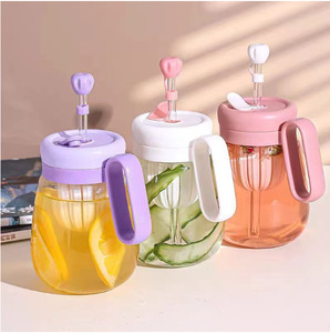 Tasse à café glacé en verre de Noël avec logo personnalisé, motif floral émaillé, couvercle et paille - Product Image 2
