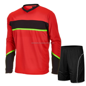 Professional Soccer Goalkeeper Uniform Set 100% Cotton Eco-Friendly Moisture-Wicking Customized Colors Logo Printing - Product Image 5