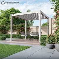 Pergola en aluminium à revêtement poudré, design flexible, lame de persienne rétractable, motorisation électrique, résistante aux intempéries, bioclimatique, extérieure