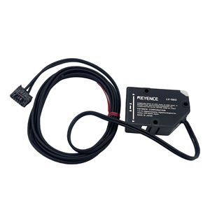 Sensor Láser Retroreflectivo Keyence LV-S63 Nuevo, de Largo Alcance, para Detección de Objetos Transparentes en Automatización Industrial - Product Image 2