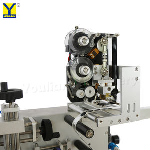 Machine d'étiquetage semi-automatique MT-60C pour surfaces planes, actionnée par pédale, avec codeur de date pour boîtes, bouteilles plates, bocaux, en acier inoxydable - Product Image 6