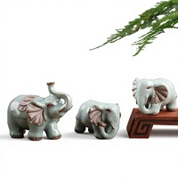 Ornement éléphant en céramique MSH Celadon frais, nouveau style chinois, petite taille - Décoration élégante pour table à thé, idéal pour un anniversaire &amp;   Anniversaire